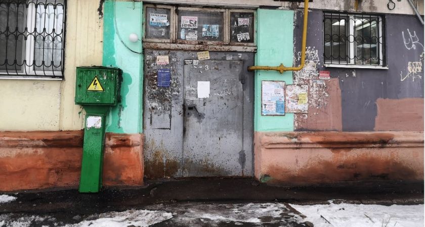 С 20 мая собственникам полностью запретят тамбуры в подъезде — гости со штрафами уже на пороге