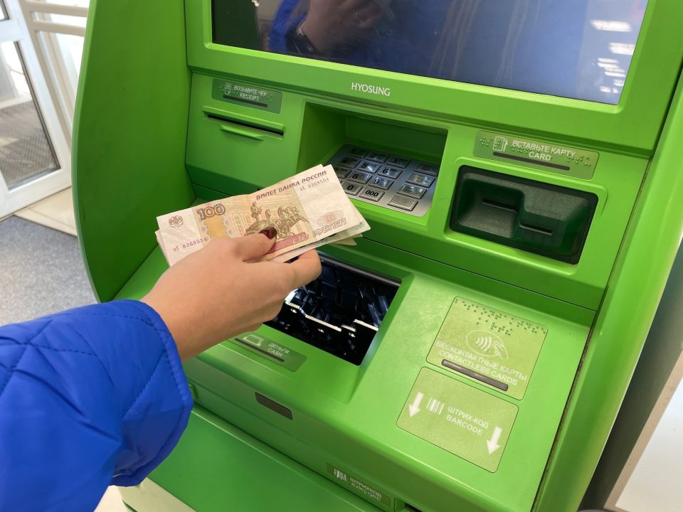 Каждому придет по 10 000 рублей на карту «Мир». Деньги придут до 2 мая