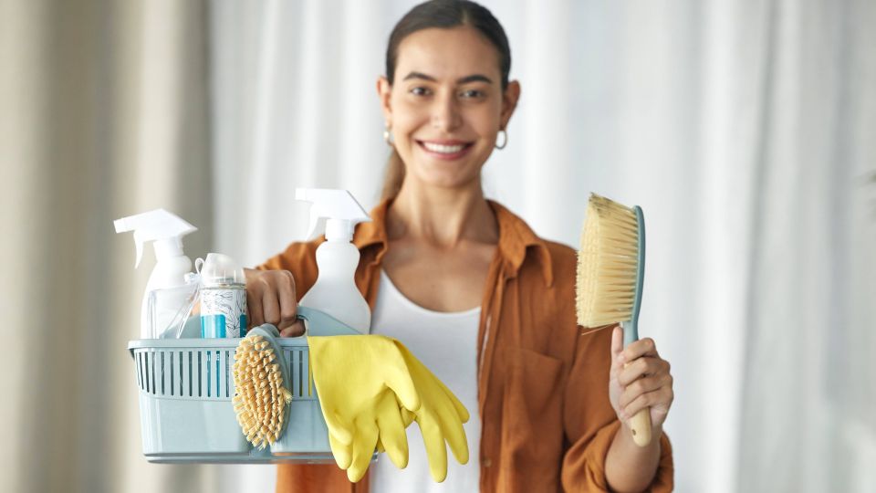 Об этих 3 предметах в квартире даже чистюли забывают: они грязнее коврика в прихожей