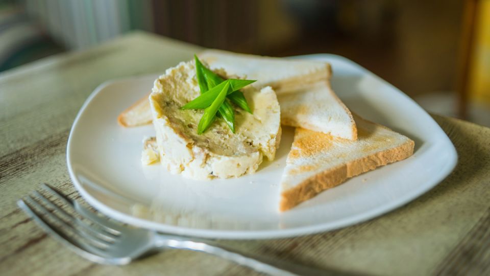 Селедочное масло: деликатес, который вызывал споры на кухнях СССР