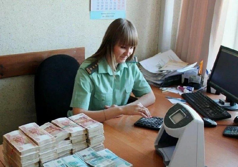 С 2026 года приставы будут списывать долги с банковских счетов должников сразу и без лишних формальностей