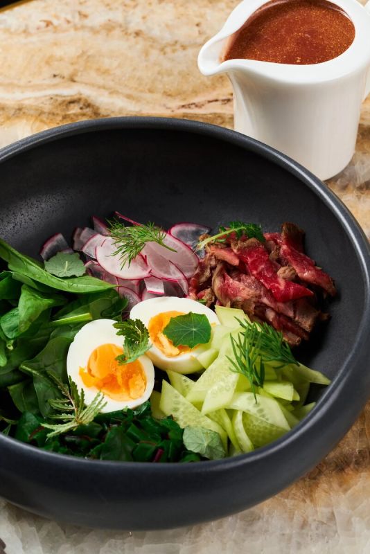 Ботвинья: от крестьянского блюда до летнего хита на столах