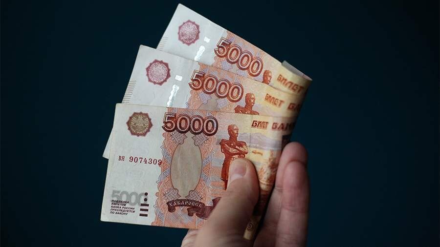 В Госдуме поднимают планку штрафов за незаконные взыскания работодателей