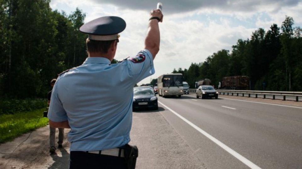 Чего боятся инспекторы ДПС при остановке автомобилей: неожиданное откровение