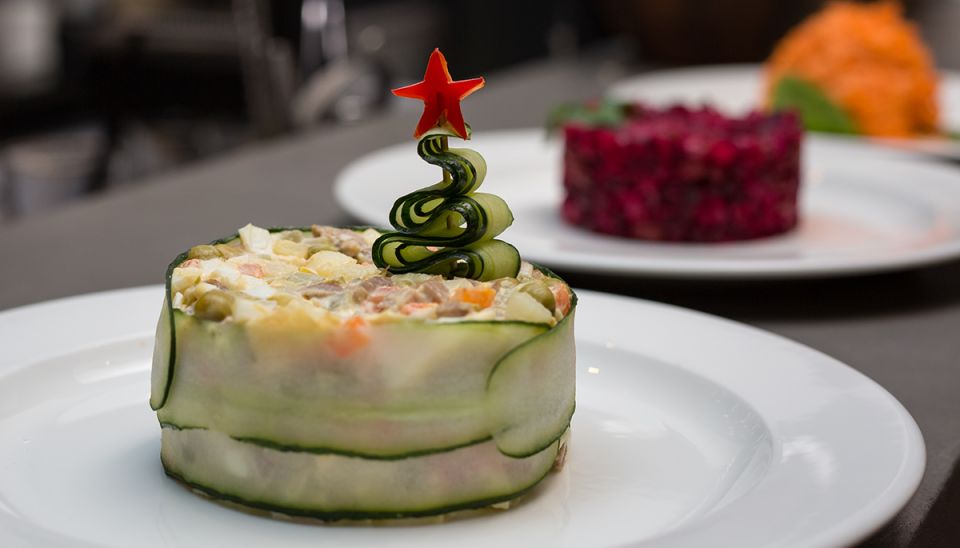 Новый год по-кавказски: как создать легкий и вкусный праздничный стол