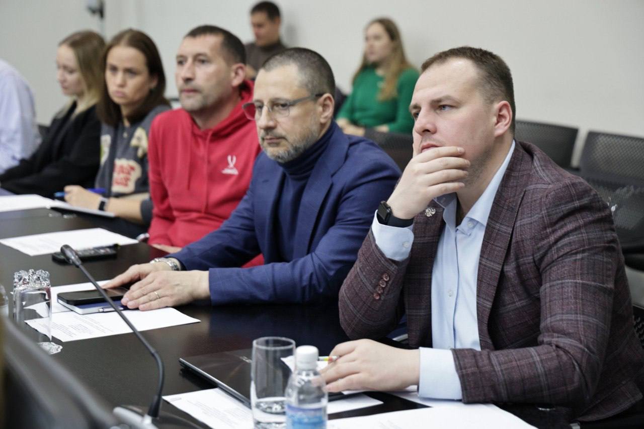 Заместитель министра по развитию Дальнего Востока и Арктики Виталий Алтабаев посетил Чукотский автономный округ Заместитель министра по развитию Дальнего Востока и Арктики Виталий Алтабаев посетил Чукотский автономный округ