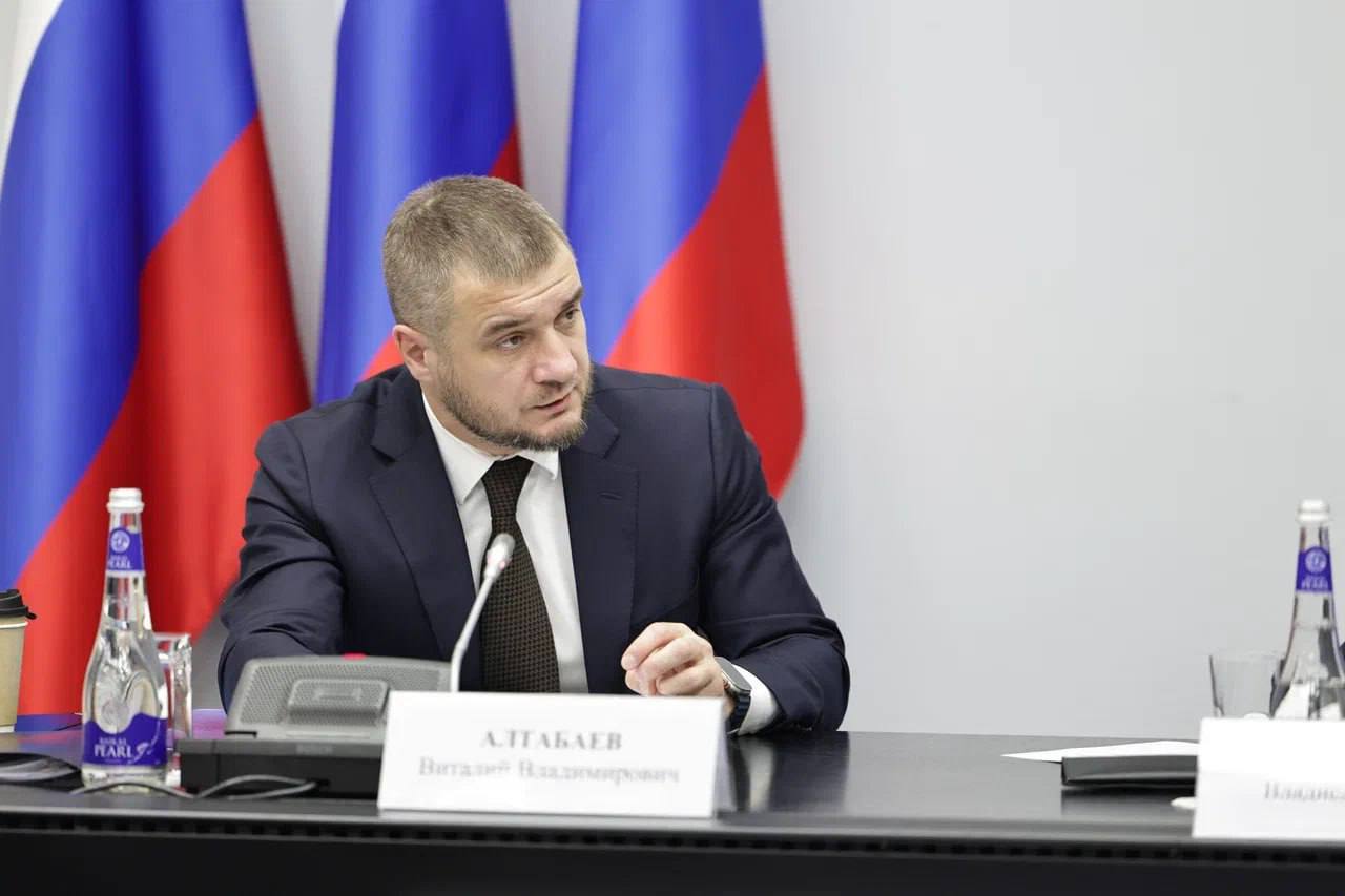 Заместитель министра по развитию Дальнего Востока и Арктики Виталий Алтабаев посетил Чукотский автономный округ Заместитель министра по развитию Дальнего Востока и Арктики Виталий Алтабаев посетил Чукотский автономный округ