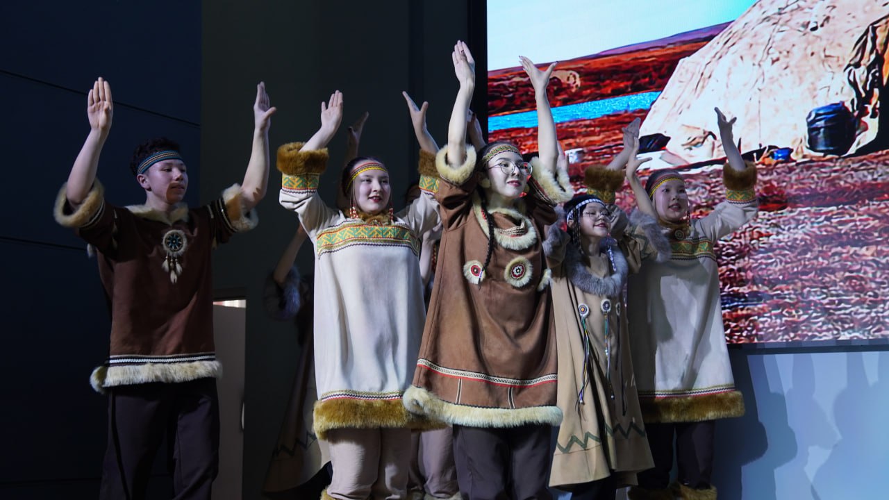 Завершилась смена «Культура и искусство» в чукотском образовательном центре «Энэрти» Завершилась смена «Культура и искусство» в чукотском образовательном центре «Энэрти»