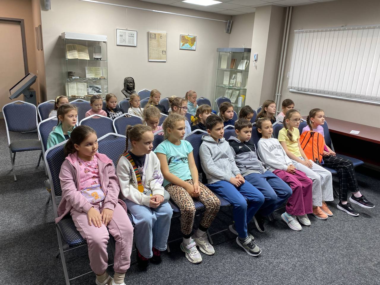 1 ноября 2025 года, учащиеся 1, 2 и 3 классов хореографического отделения Детской Школы Искусств посетили музейный центр «Наследие Чукотки» 1 ноября 2025 года, учащиеся 1, 2 и 3 классов хореографического отделения Детской Школы Искусств посетили музейный центр «Наследие Чукотки»