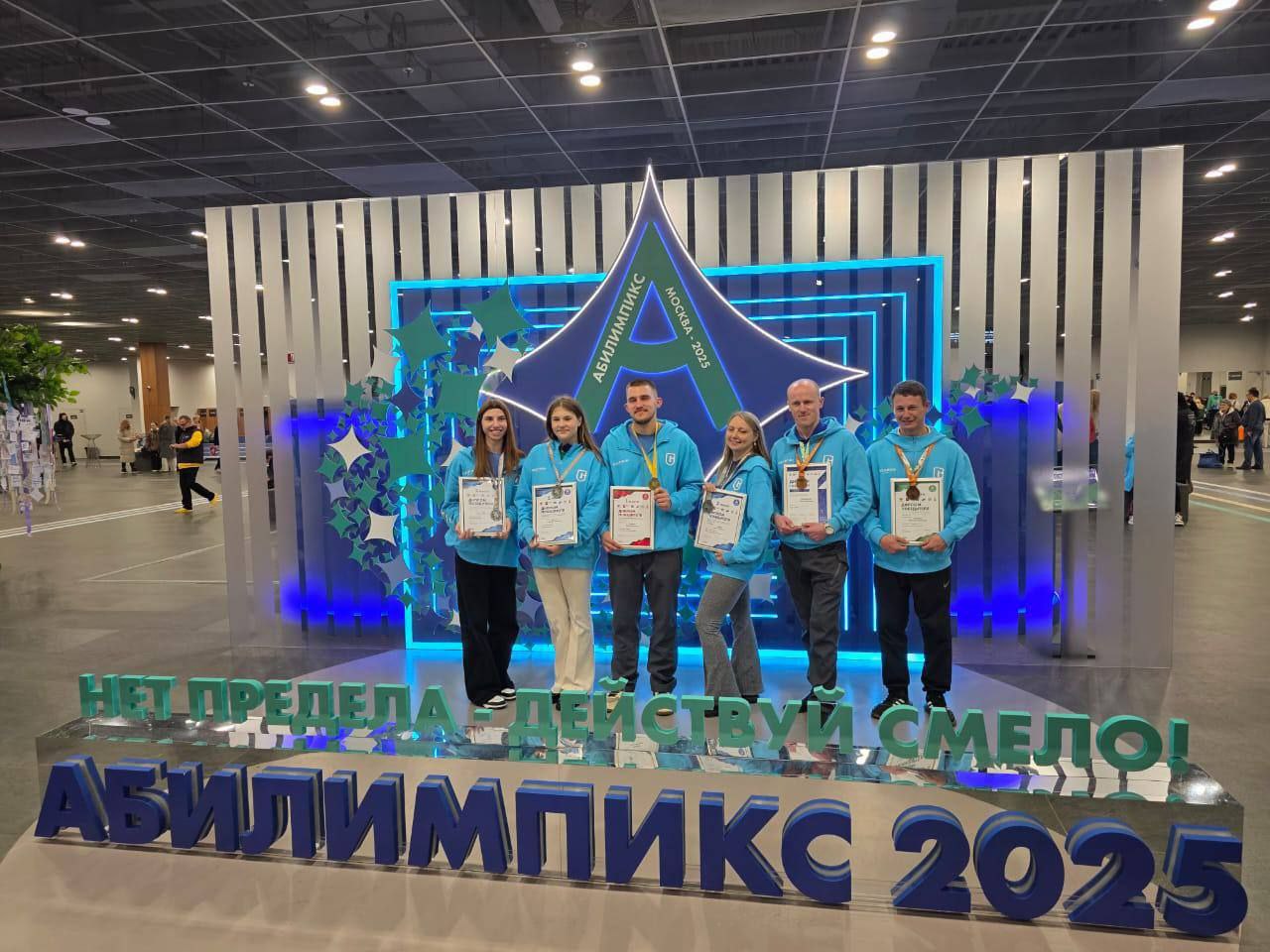 #* Подборка интересных новостей из регионов к этому часу