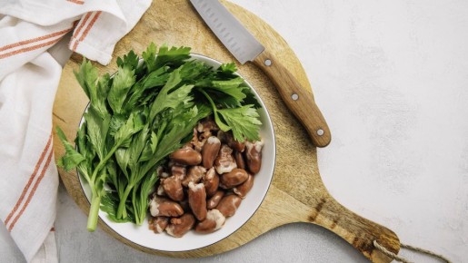 Внимание на цвет: свежие куриные сердечки должны быть только такого оттенка