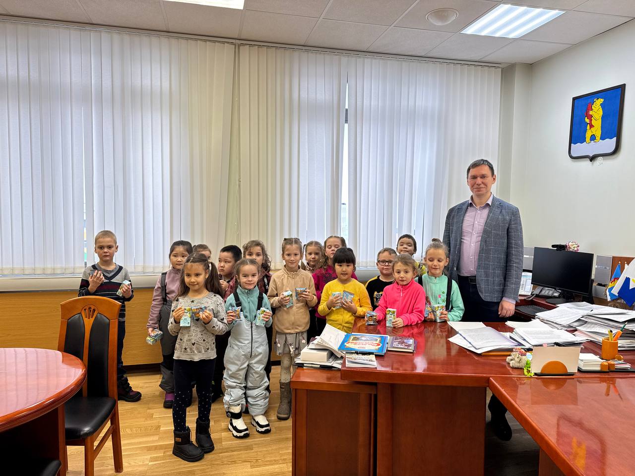 Познавательный визит: воспитанники детского сада в гостях у главы города! Познавательный визит: воспитанники детского сада в гостях у главы города!