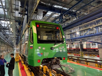 В московском метро в восьмой раз стартовал уникальный брендированный состав, посвященный Дальнему Востоку