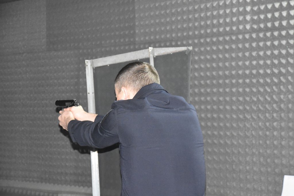 В окружном Управлении МВД проведен конкурс «Хрустальный пистолет» В окружном Управлении МВД проведен конкурс «Хрустальный пистолет»