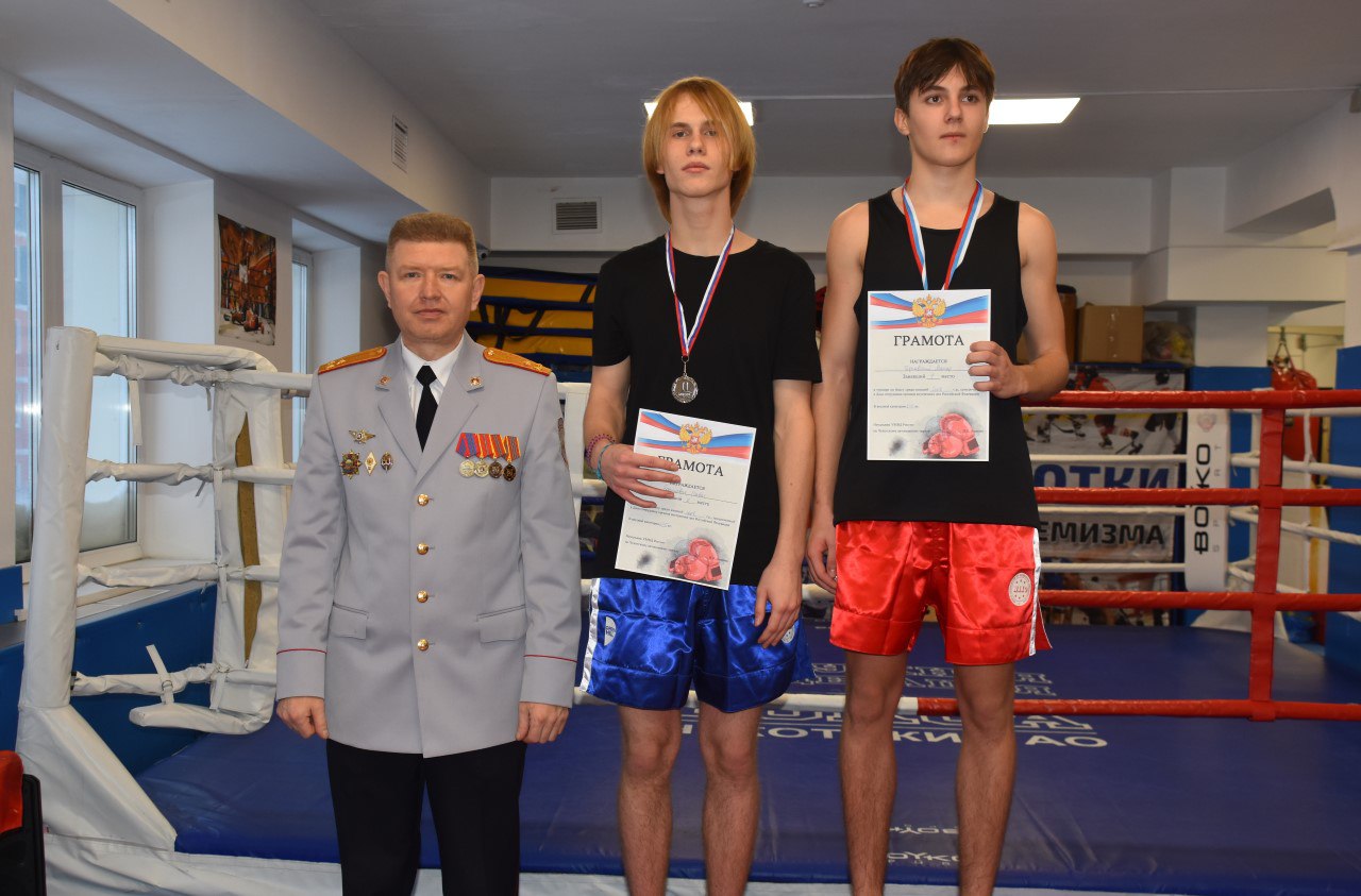 В Анадыре прошёл турнир по боксу в честь Дня сотрудника органов внутренних дел В Анадыре прошёл турнир по боксу в честь Дня сотрудника органов внутренних дел