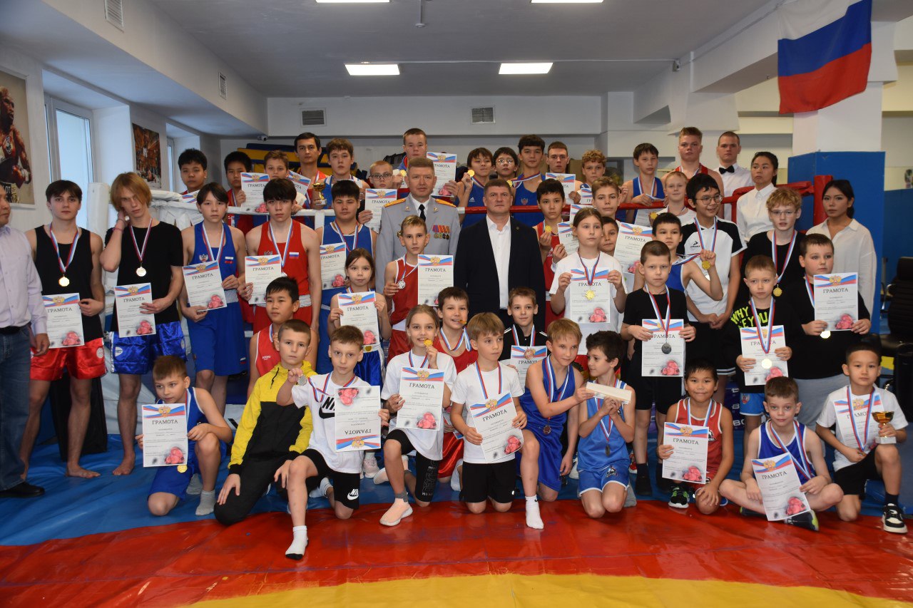 В Анадыре прошёл турнир по боксу в честь Дня сотрудника органов внутренних дел В Анадыре прошёл турнир по боксу в честь Дня сотрудника органов внутренних дел