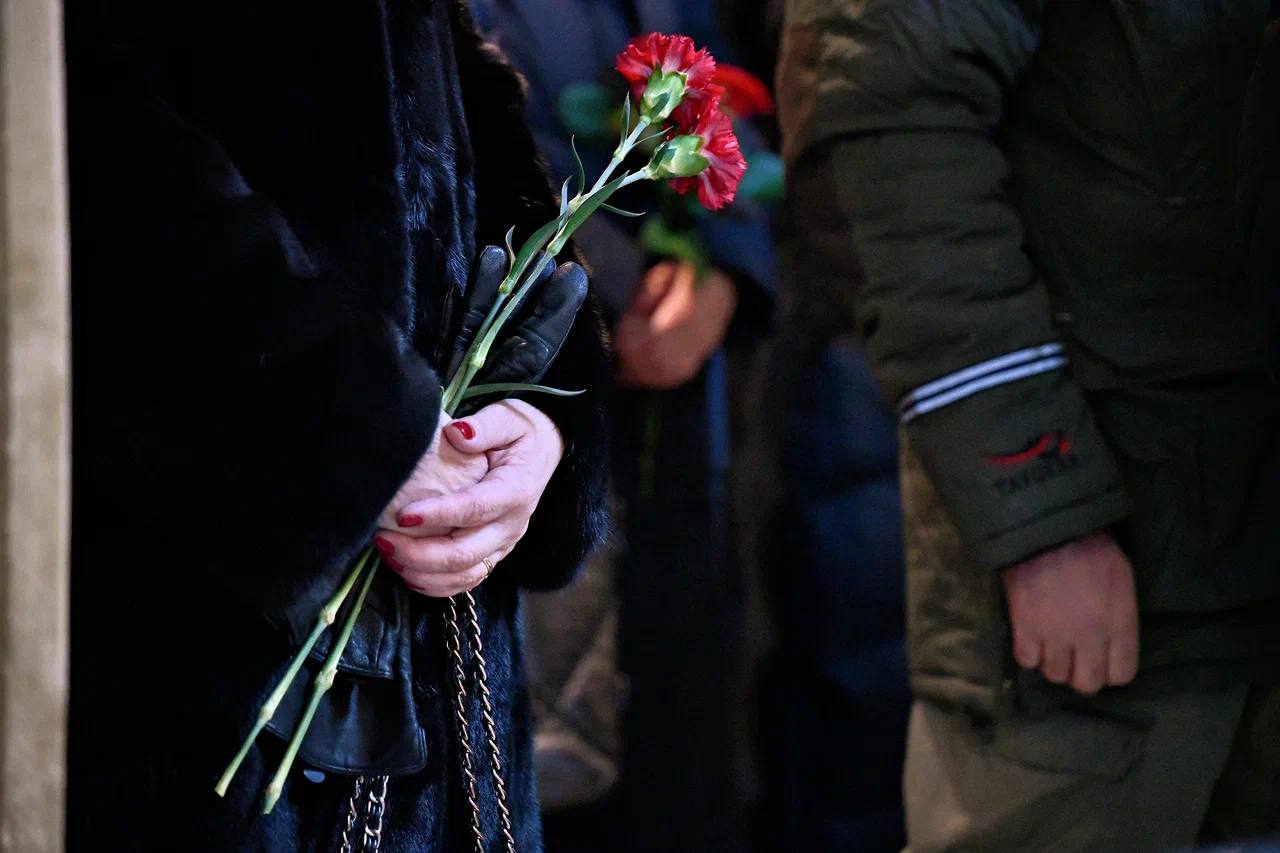 В Анадыре состоялась церемония прощания с бойцом СВО В Анадыре состоялась церемония прощания с бойцом СВО