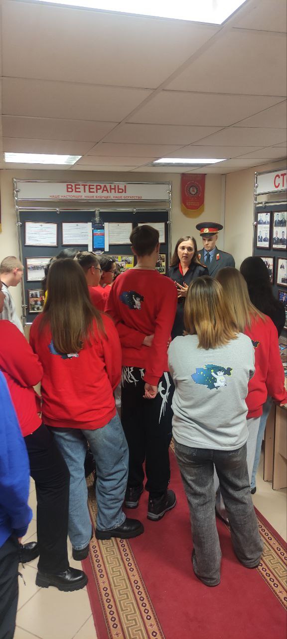 В музее Управления МВД России по Чукотскому автономному округу состоялись профилактические мероприятия для учащихся Чукотского окружного профильного лицея В музее Управления МВД России по Чукотскому автономному округу состоялись профилактические мероприятия для учащихся Чукотского окружного профильного лицея