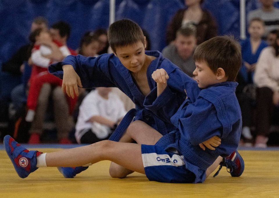 Первенство окружной спортивной школы по самбо!