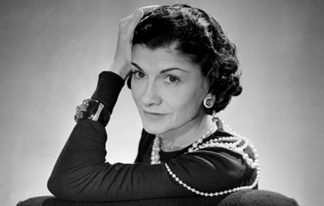 Коко Шанель: философия стиля и красоты, изменившая жизни женщин