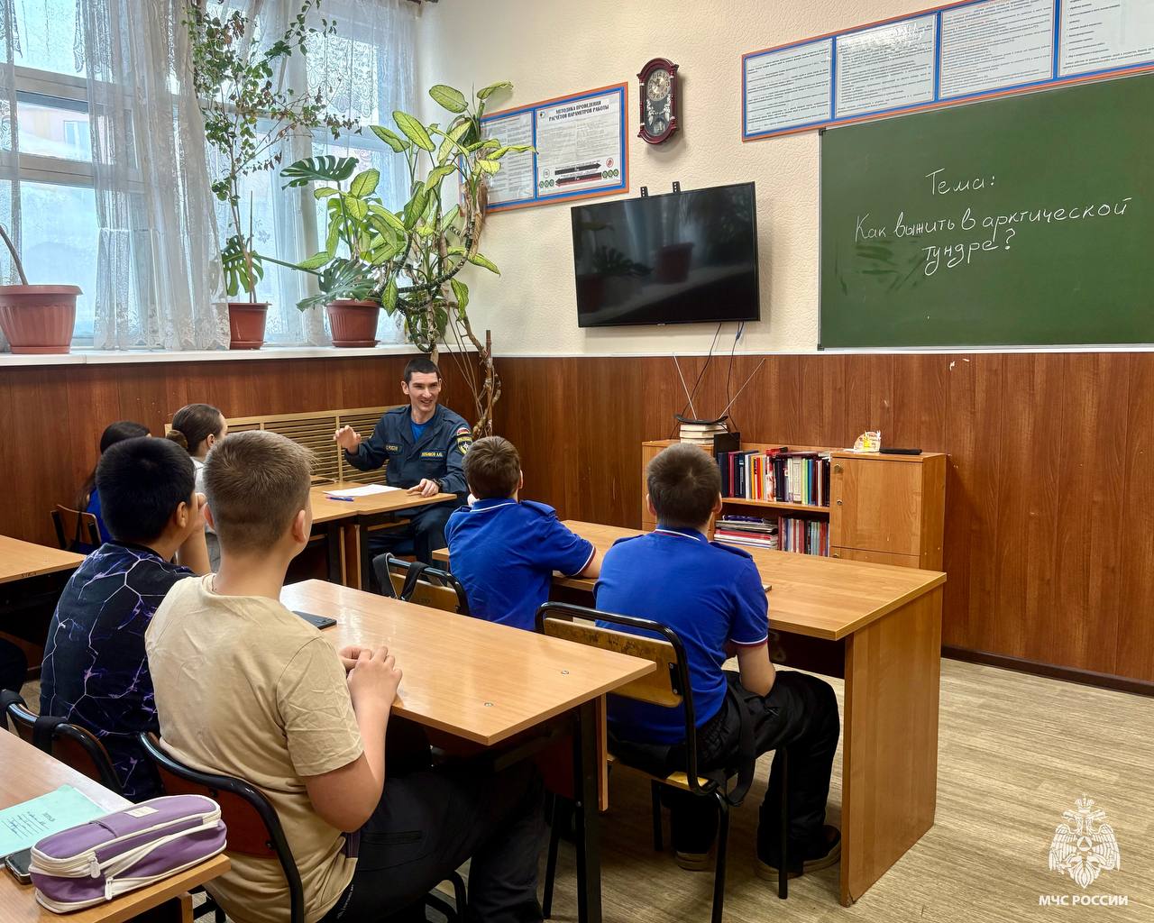 Сильные духом и телом: как прошла неделя подготовки кадетов МЧС России на Чукотке Сильные духом и телом: как прошла неделя подготовки кадетов МЧС России на Чукотке