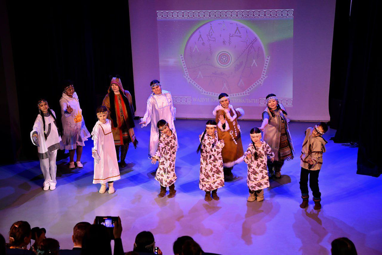 Сергей Спицын: В Анадыре торжественно завершился V Окружной фестиваль родных языков, посвящённый памяти, истории и уникальной культуре юкагирского народа Сергей Спицын: В Анадыре торжественно завершился V Окружной фестиваль родных языков, посвящённый памяти, истории и уникальной культуре юкагирского народа