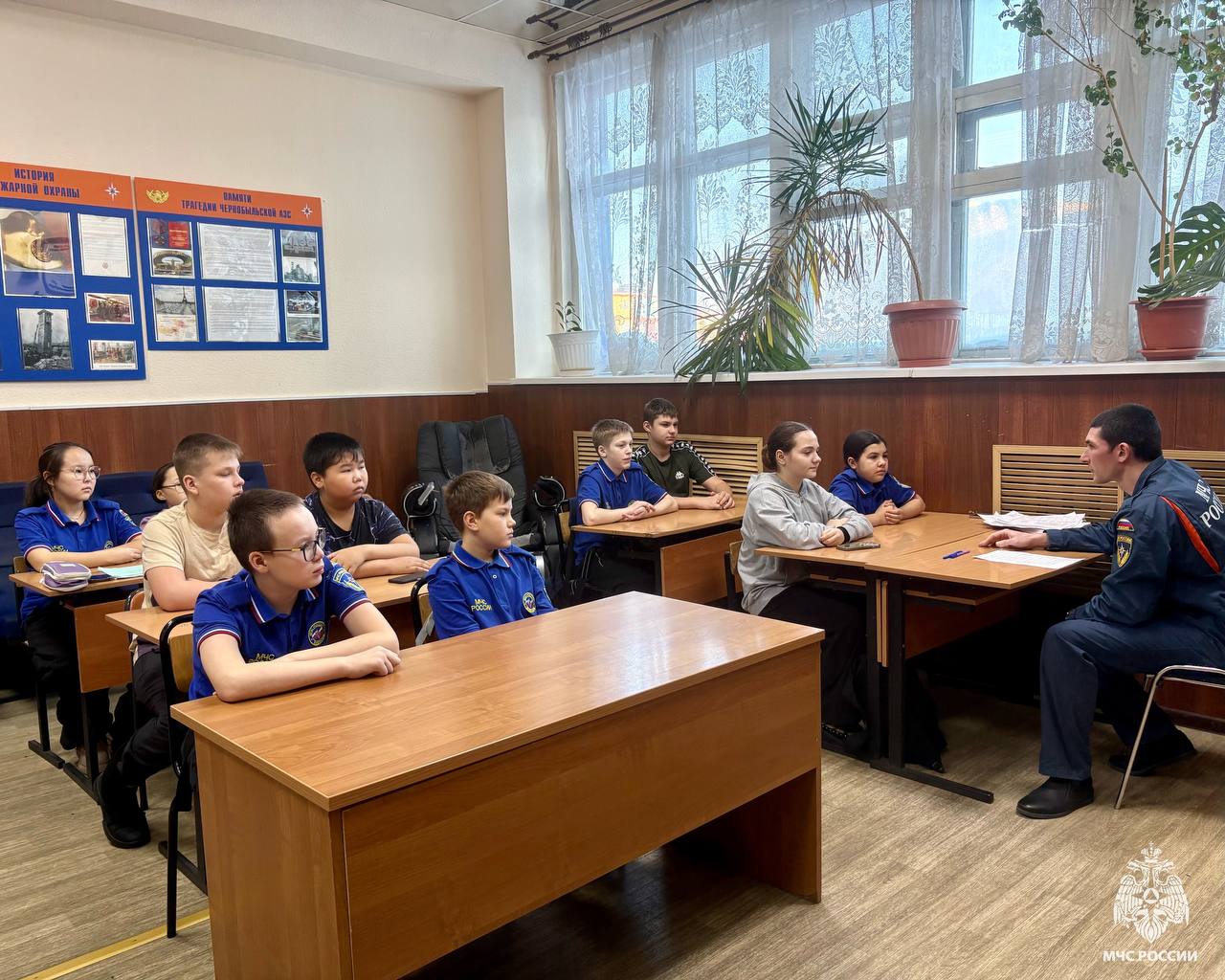 Сильные духом и телом: как прошла неделя подготовки кадетов МЧС России на Чукотке