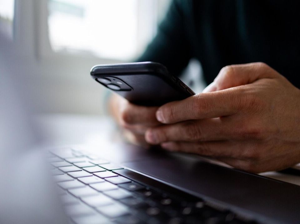 Сенатор предлагает особые условия связи для жителей приграничных территорий России