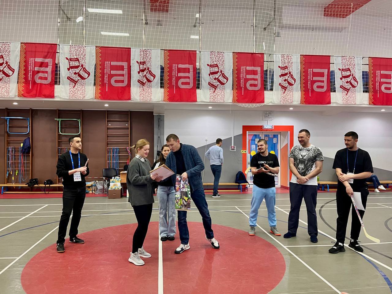 Отличное воскресенье на спортивном празднике Налоговой инспекции в честь её 35-летия Отличное воскресенье на спортивном празднике Налоговой инспекции в честь её 35-летия