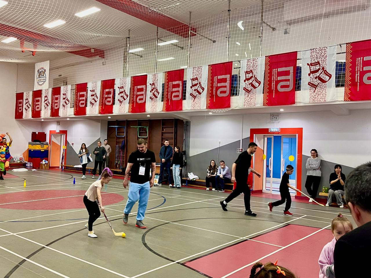 Отличное воскресенье на спортивном празднике Налоговой инспекции в честь её 35-летия Отличное воскресенье на спортивном празднике Налоговой инспекции в честь её 35-летия