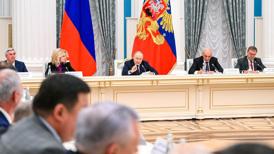 Западные голоса о деколонизации России: Путин реагирует на новые вызовы