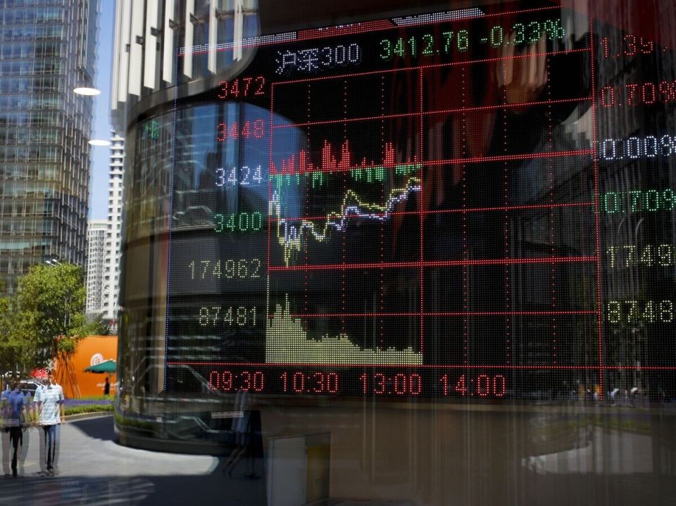 Британия и Франция ведут борьбу за звание самых недружественных правительств к России