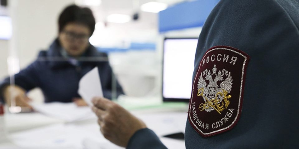 Налоговая ловля: как ФНС в 2025 году распознает скрытые доходы неработающих граждан
