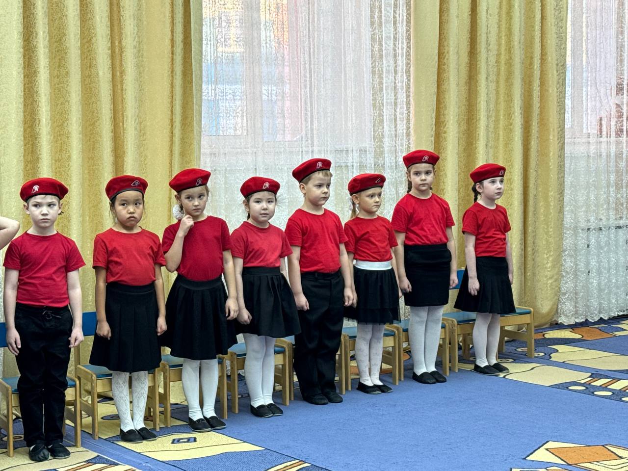 Сергей Спицын: В детском саду «Сказка» состоялась торжественная церемония посвящения наших юных жителей, воспитанников подготовительных групп в кандидаты движения «Юнармия» Сергей Спицын: В детском саду «Сказка» состоялась торжественная церемония посвящения наших юных жителей, воспитанников подготовительных групп в кандидаты движения «Юнармия»