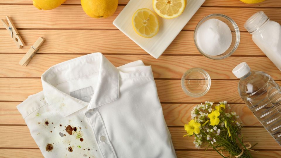 Даже сложные пятна исчезают на глазах: секрет стирки очень прост