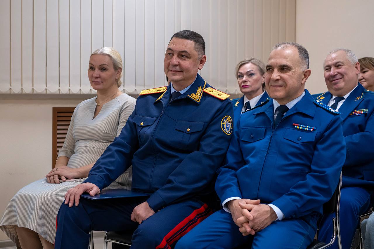 В преддверии одного из самых трогательных праздников - Дня матери - работники прокуратуры Чукотского автономного округа приняли участие в мероприятии, организованном региональным Фондом «Защитники Отечества» В преддверии одного из самых трогательных праздников - Дня матери - работники прокуратуры Чукотского автономного округа приняли участие в мероприятии, организованном региональным Фондом «Защитники Отечества»