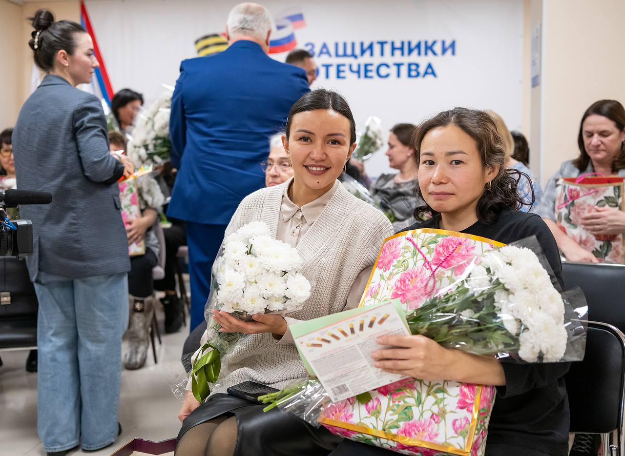 В преддверии одного из самых трогательных праздников - Дня матери - работники прокуратуры Чукотского автономного округа приняли участие в мероприятии, организованном региональным Фондом «Защитники Отечества»