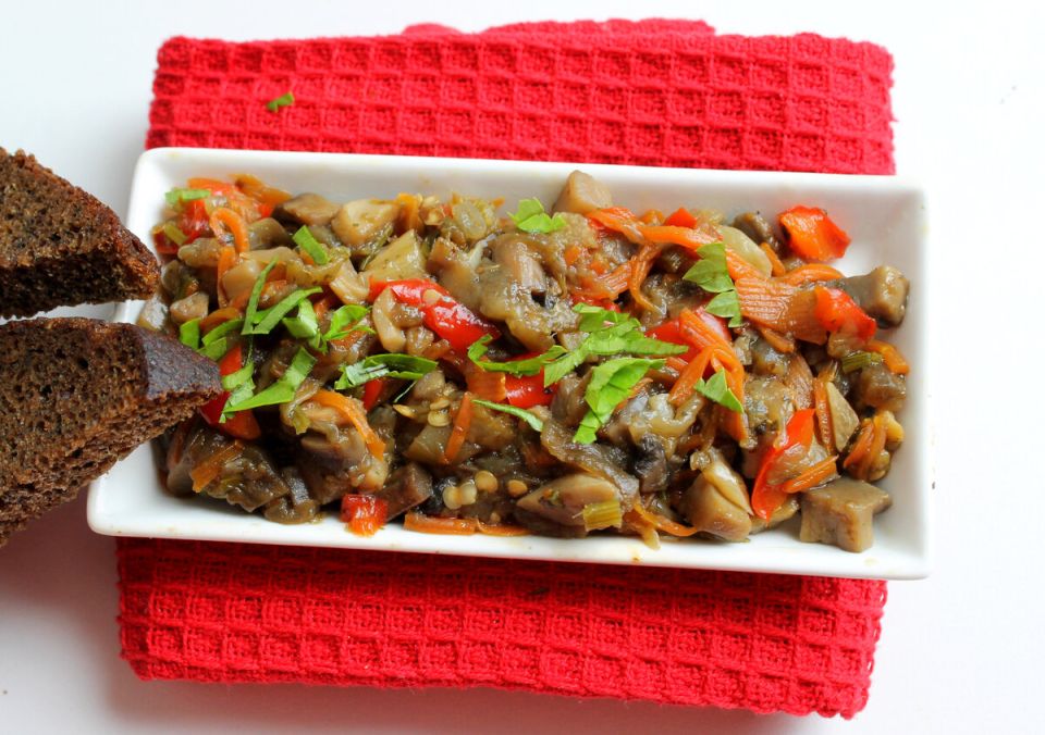 Лёгкие и Вкусные Закуски: Шампиньоны и Овощи для Вашего Стола