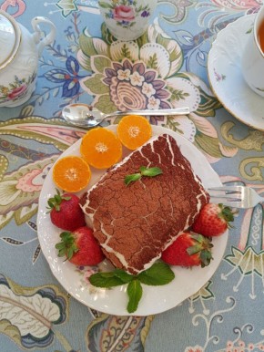 Погружение в атмосферу Италии через десерт тирамису