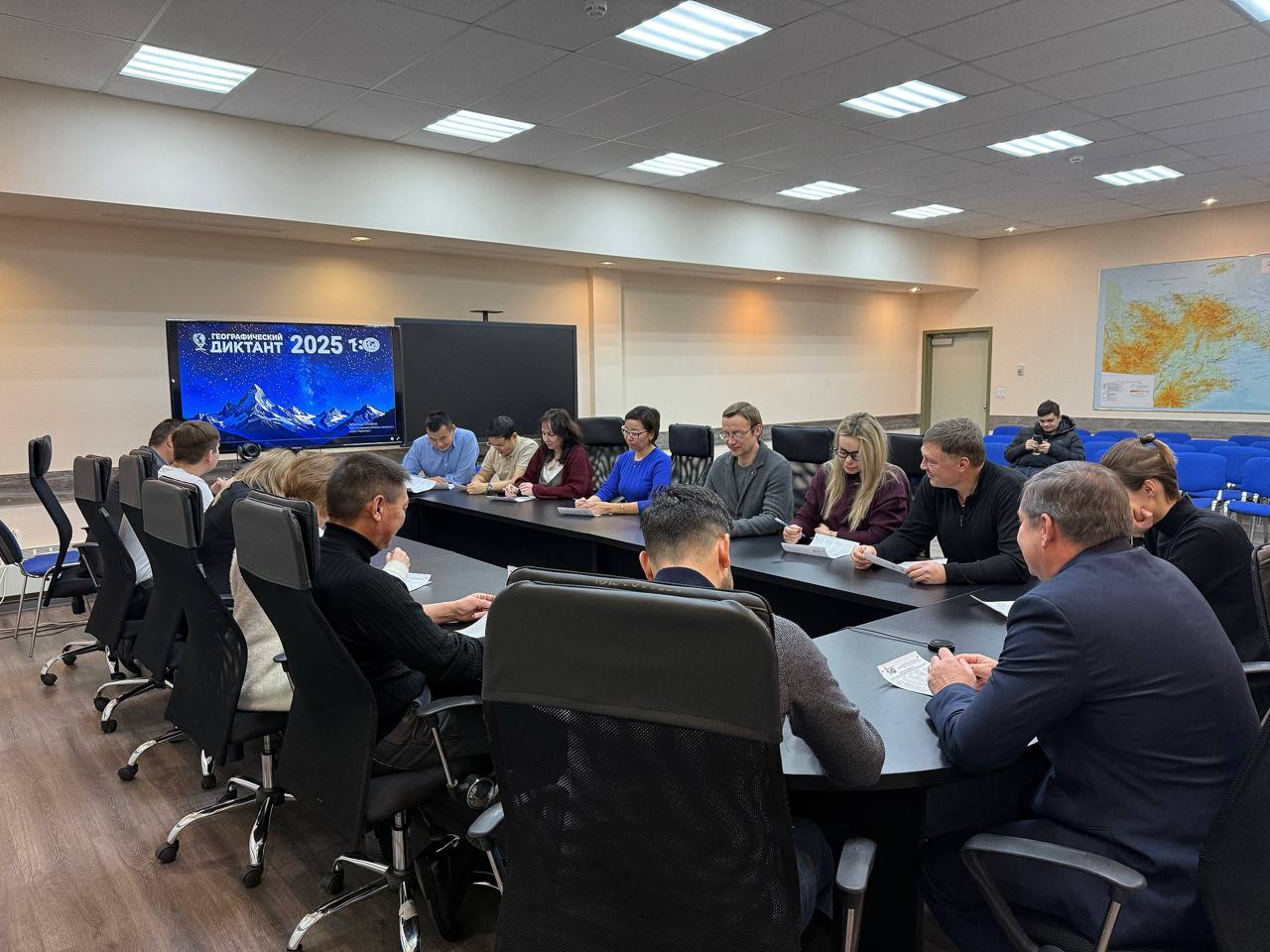 Департамент промышленной политики выступил площадкой для одиннадцатого международного Географического диктанта