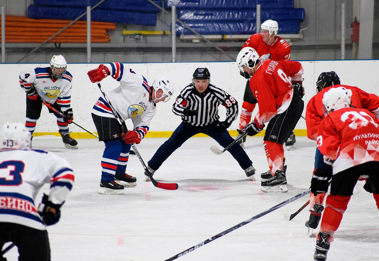 Сегодня — день настоящей скорости, силы и духа! День российского хоккея!