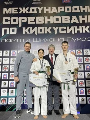 Отличные результаты команды! Поздравляем тренера Антона Симонова и всех спортсменов с достойным выступлением на Международных соревнованиях по киокусинкай памяти Шихана Пукас В.В