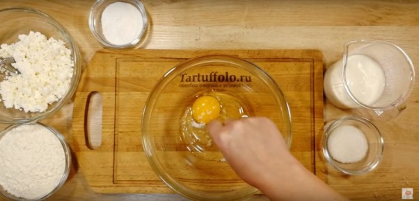 Потрясающие блинчики с начинкой: как приготовить лакомство на кефире