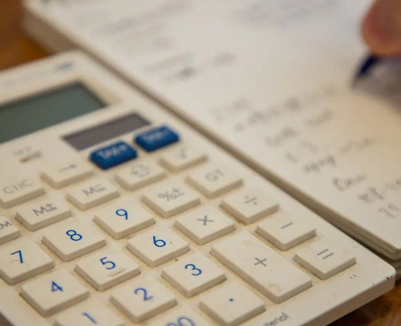 Более 295 миллионов рублей на социальные поддержки пенсионеров в Подмосковье