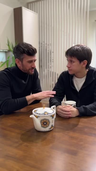 Мошенники постоянно придумывают новые схемы для обмана, но одна из самых страшных схем — принуждение к совершению преступлений среди молодых людей