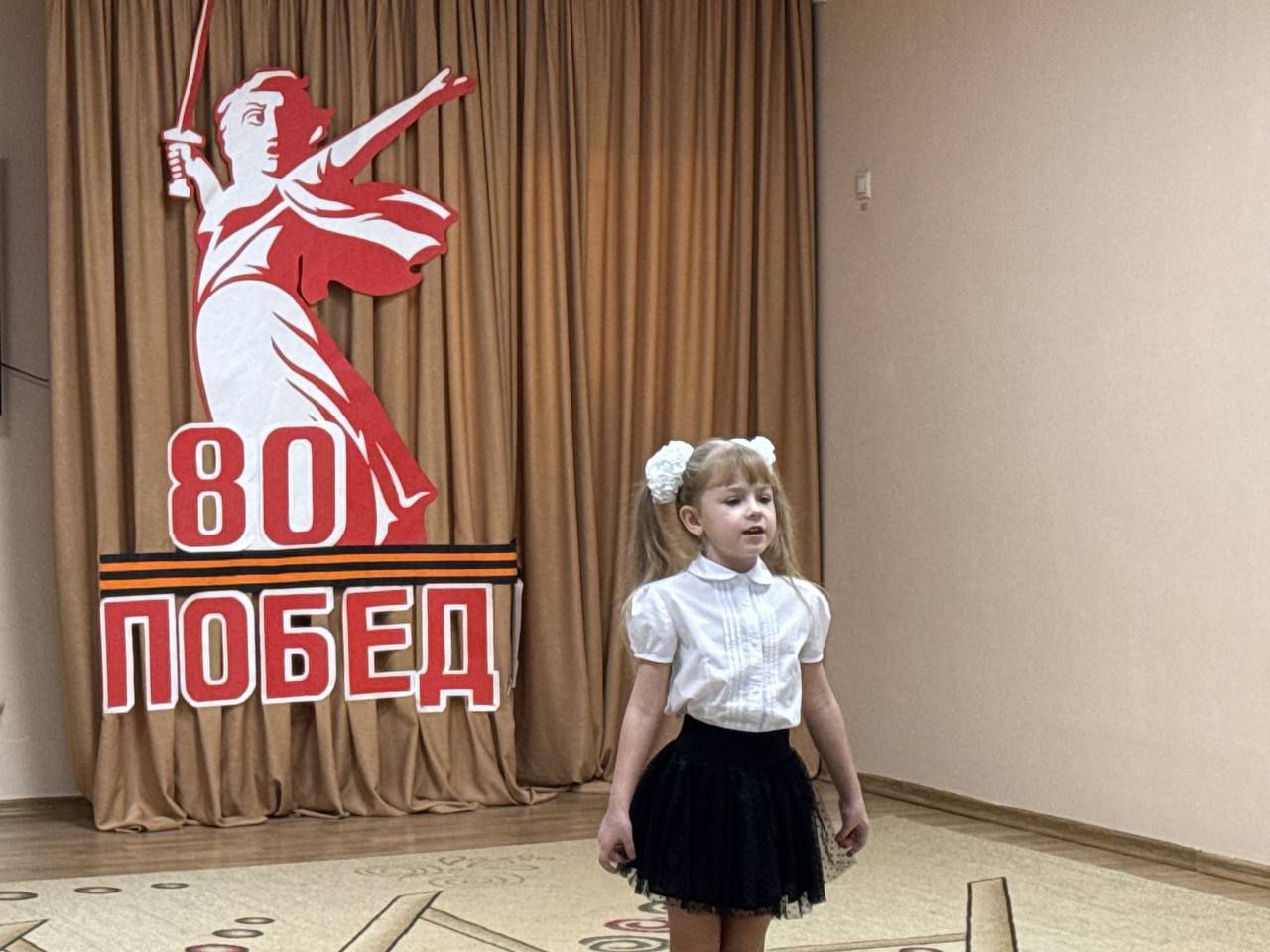 В детском саду «Золотой ключик» города Анадырь прошло замечательное мероприятие, посвящённое 95-летию образования Чукотского автономного округа и закрытию юбилейного года Защитника Отечества «Чукотка-фронту!» В детском саду «Золотой ключик» города Анадырь прошло замечательное мероприятие, посвящённое 95-летию образования Чукотского автономного округа и закрытию юбилейного года Защитника Отечества «Чукотка-фронту!»