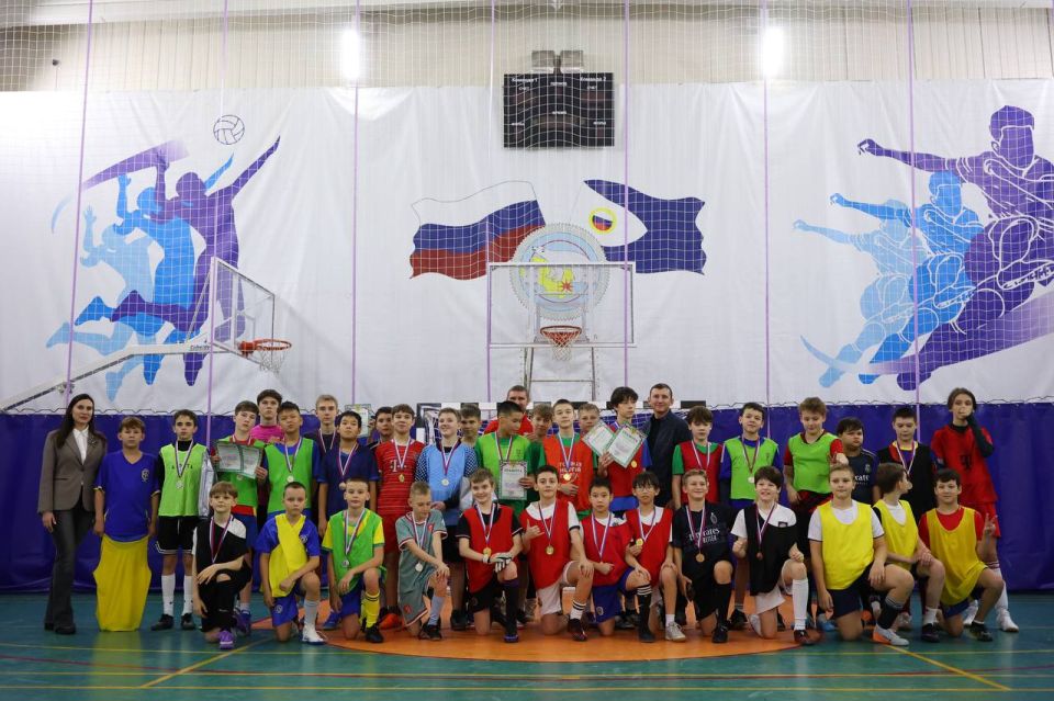 Юные футболисты столицы сыграли в честь юбилея округа