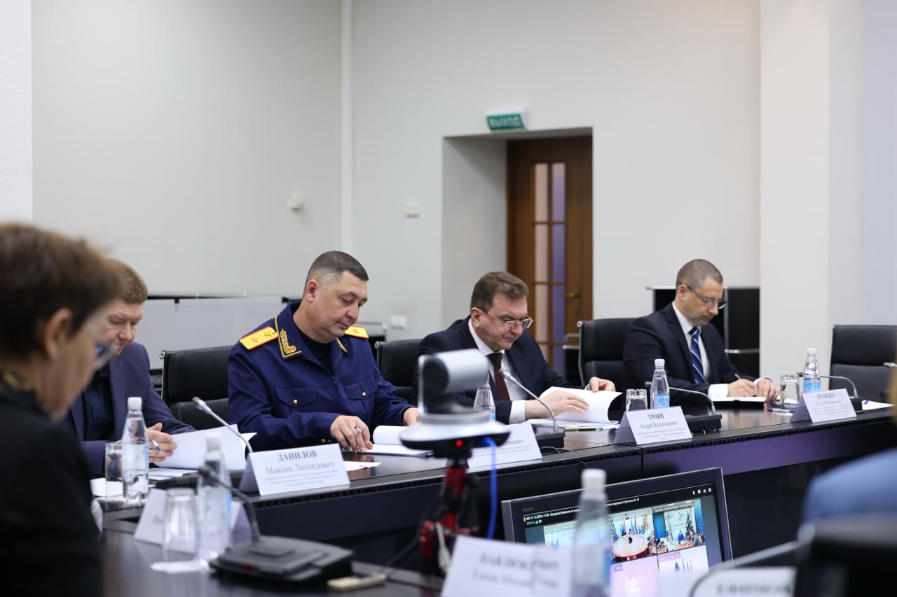 В Анадыре состоялось заседание Комиссии по координации работы по противодействию коррупции в Чукотском автономном округе В Анадыре состоялось заседание Комиссии по координации работы по противодействию коррупции в Чукотском автономном округе