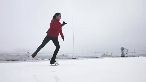 Олимпийская чемпионка Алина Загитова установила рекорд России на Чукотке