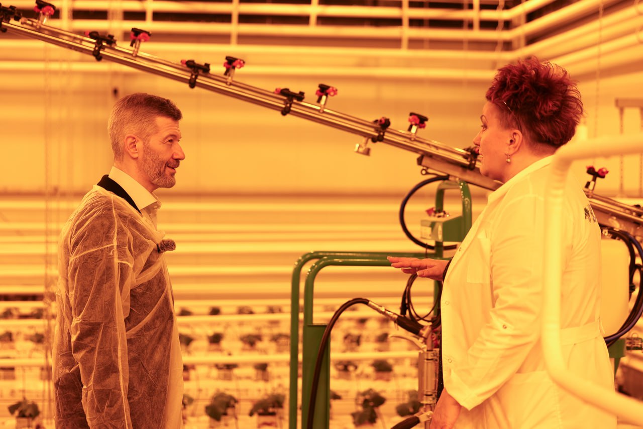 На Чукотке открылась новая теплица комплекса «Живая зелень» На Чукотке открылась новая теплица комплекса «Живая зелень»